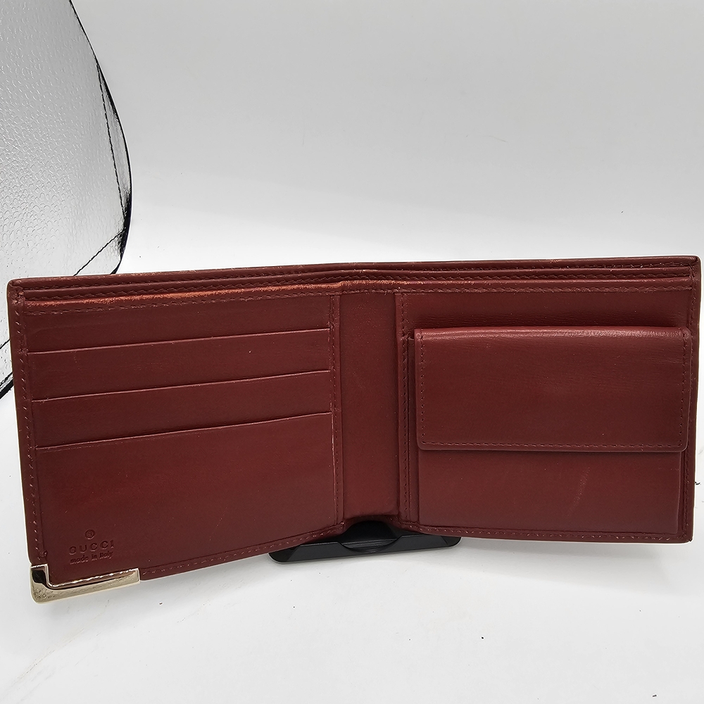 Gucci Red Leather Card Holder - Picture 3 of 9